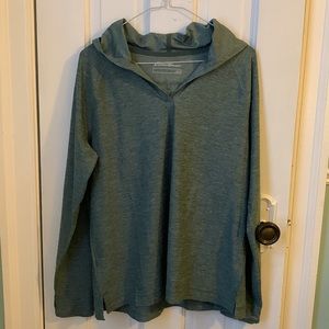 Eddie Bauer Activewear Long Sleeve Hooded T-Shirt